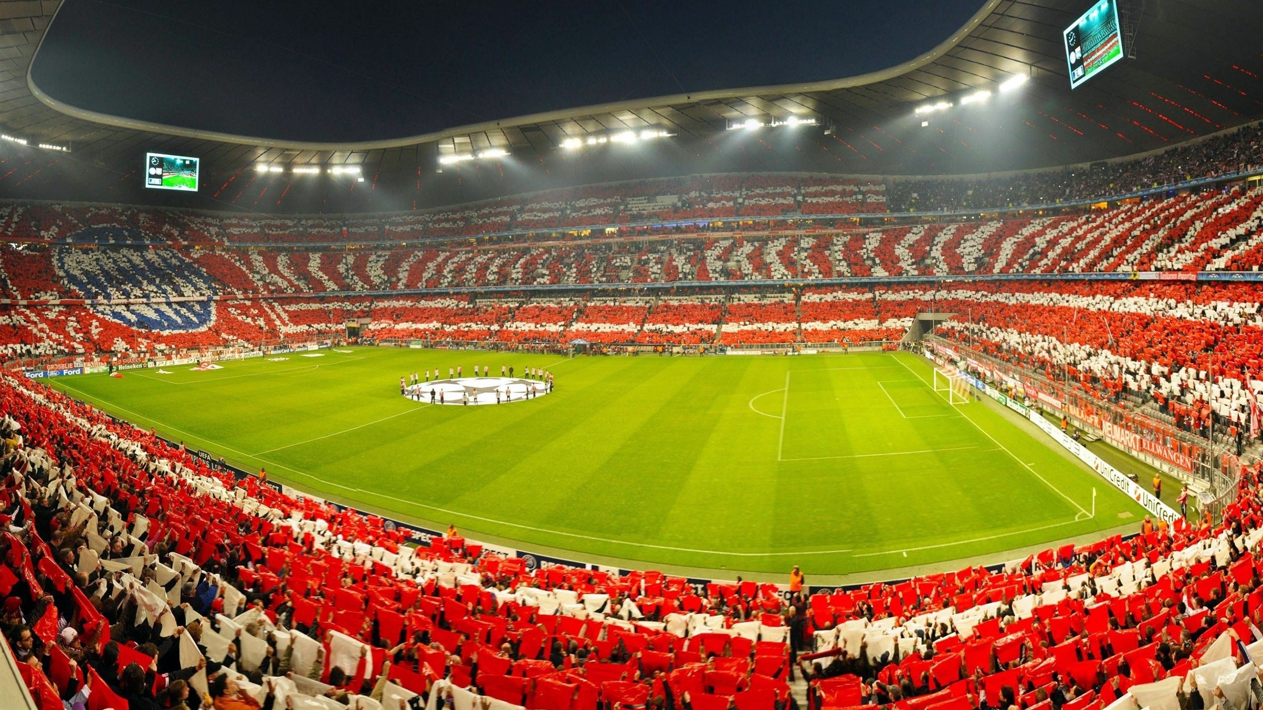 “水上救生：三叉湖游泳馆考验勇气与技巧的极限时刻”